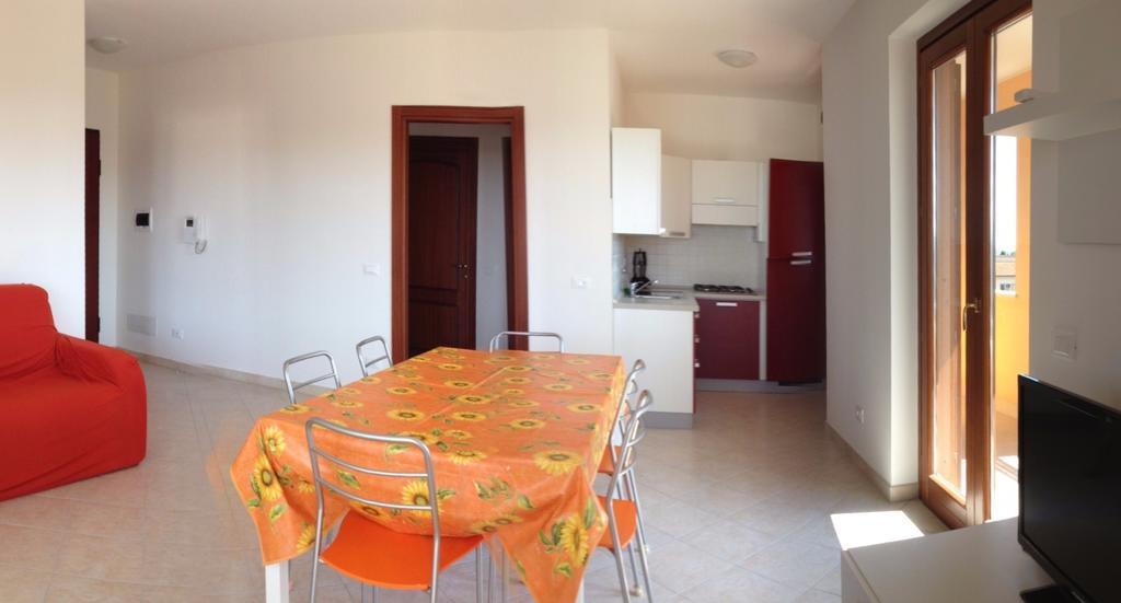 Regina Apartments ألغيرو الغرفة الصورة