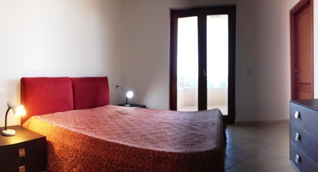 Regina Apartments ألغيرو الغرفة الصورة