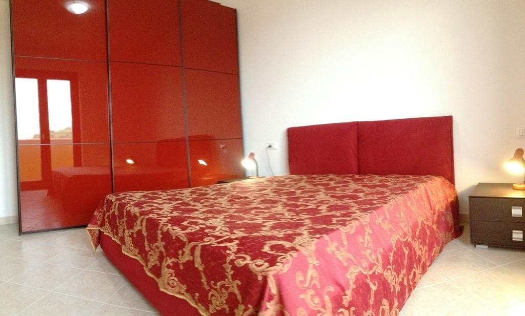 Regina Apartments ألغيرو الغرفة الصورة
