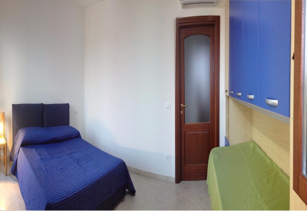 Regina Apartments ألغيرو الغرفة الصورة